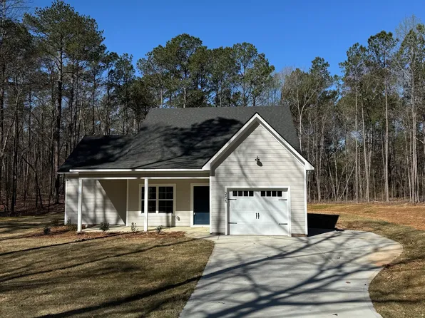 205 Dorsey Dr, Hamilton, GA 31811