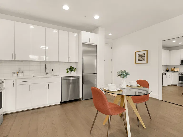 1500 Pennsylvania Ave SE #305 — Photo 5
