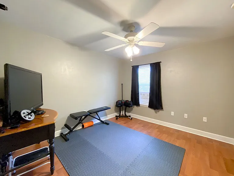 2927 SW 35th Pl #114 — Photo 11