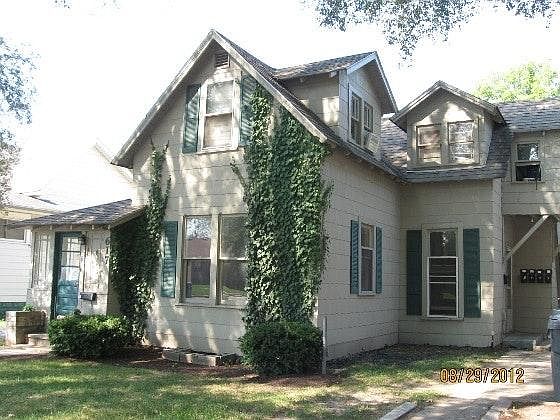 1st image of 617 College Dr APT 2