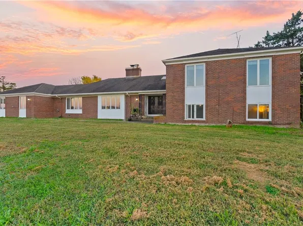 3885 County Road 5550, Cherryvale, KS 67335