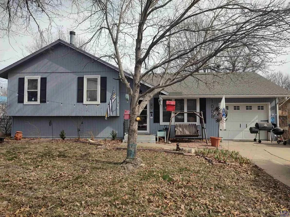 1008 Burns St, Emporia, KS 66801