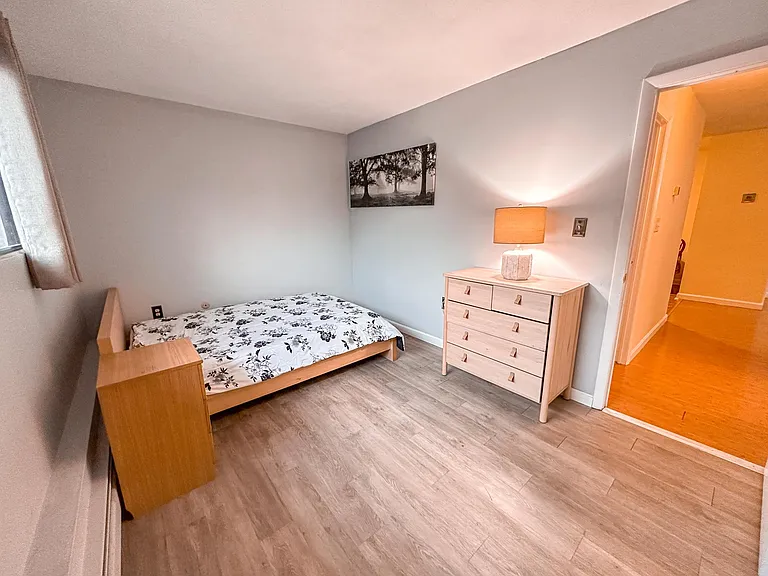 35 Andrew St #10 — Photo 11