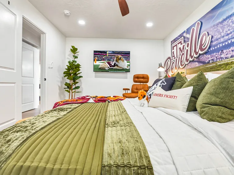 Bedroom