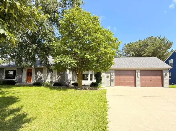 1324 Ridgeview Dr, Montevideo, MN 56265