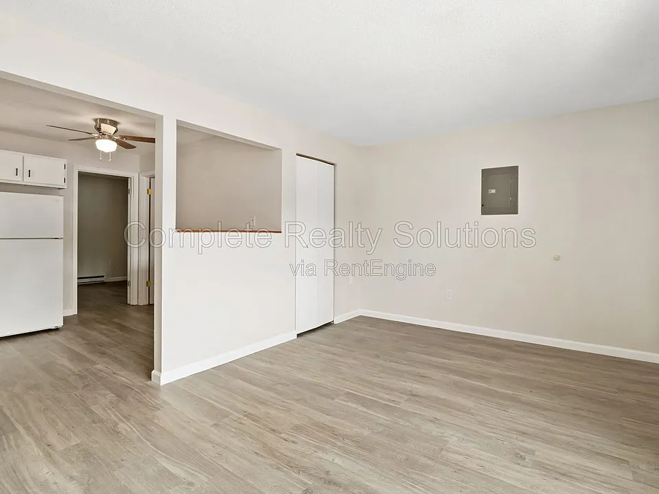 790 Country Aire Ct #102