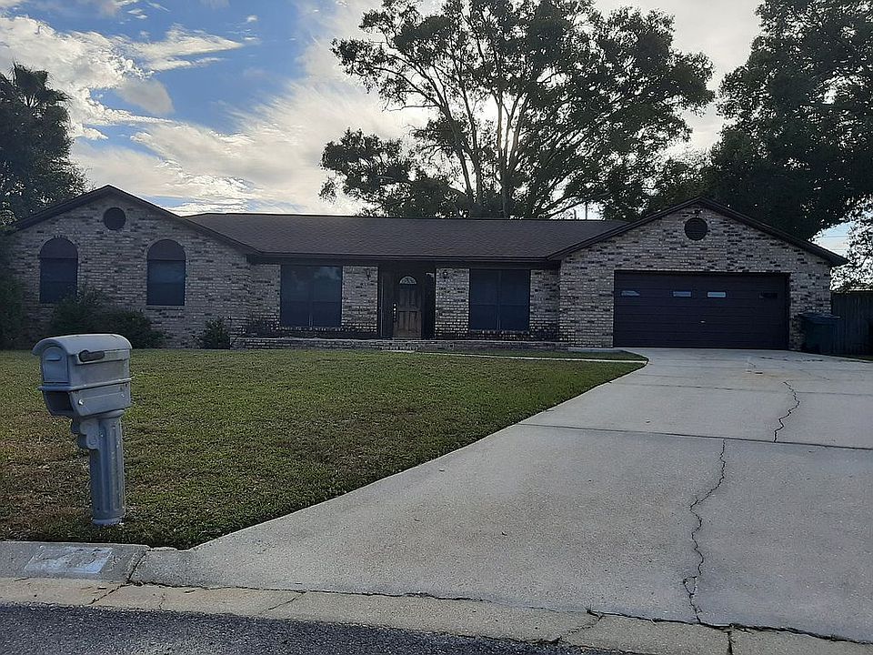 1st image of 9655 Hollowbrook Cir