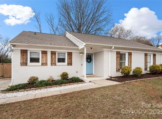 11400 Five Cedars Rd, Charlotte, NC 28226