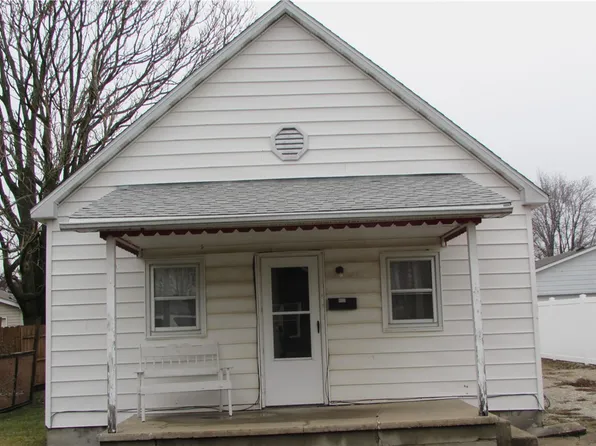 327 Moore St, Westville, IL 61883