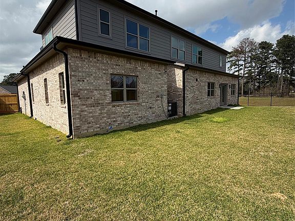 5th image of 2507 Martinas Ct
