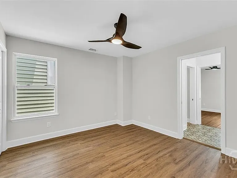 716 Waters Ave — Photo 9