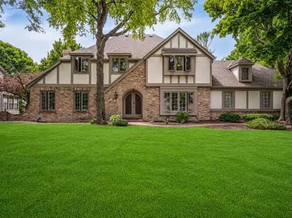 3 Maplewood COURT, Wind Point, WI 53402