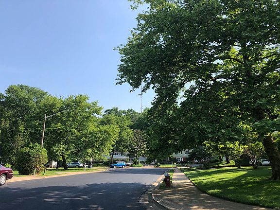 4th image of 5317 Foxboro Ct