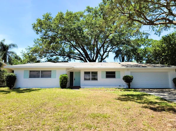 1512 Picardy Cir, Clearwater, FL 33755
