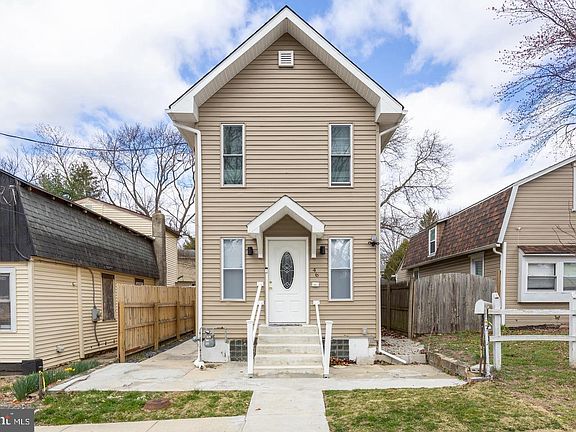 3rd image of 46 Terrace Ave