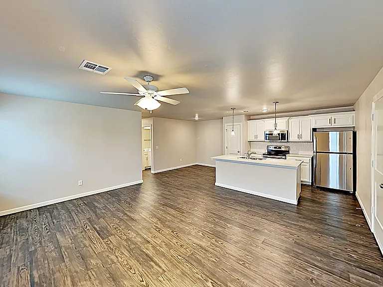 4920 Avion Ct — Photo 4