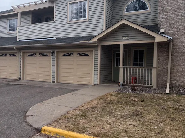 9805 Palm St NW APT 201, Coon Rapids, MN 55433