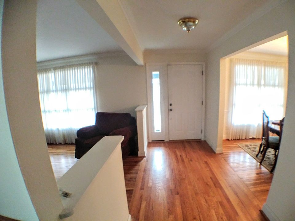 1st image of 1222 Ross Ave