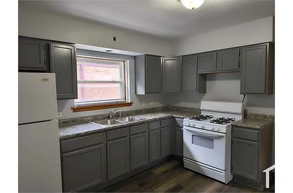 Building Photo - 2310 W Garfield Blvd #2F