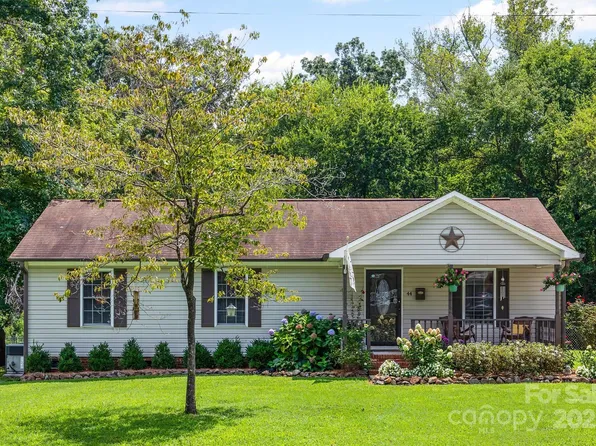 44 6th St, York, SC 29745