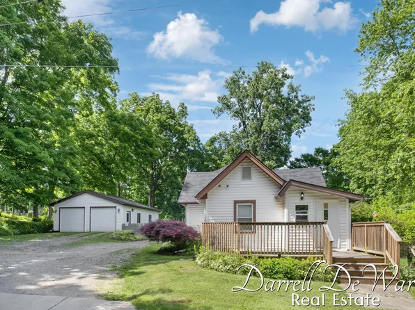 854 W Washington St, Ionia, MI 48846