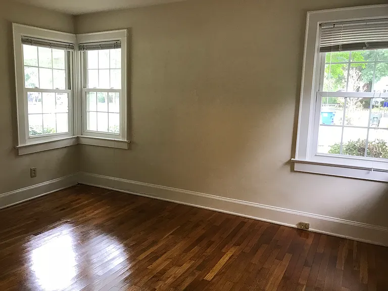 501 Hillsborough Rd — Photo 3