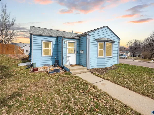 1100 W 13th St, Sioux Falls, SD 57104