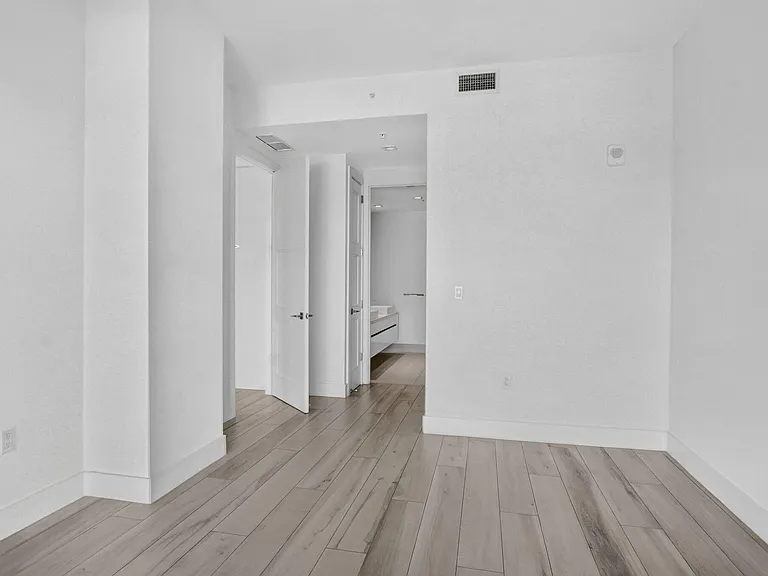 155 E Boca Raton Rd #1019 — Photo 13
