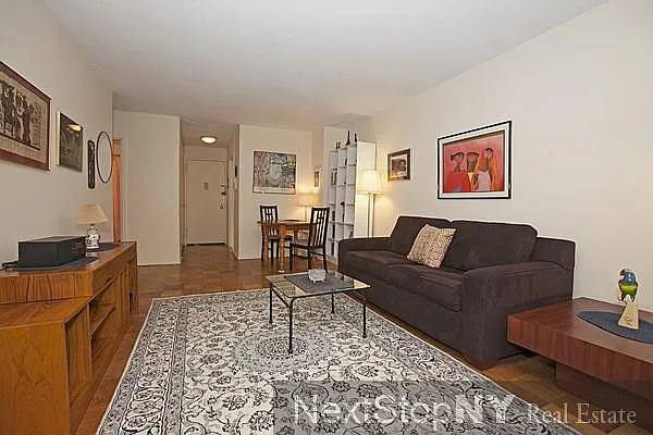 Sold by NextStopNY | media 4