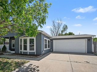 691 Meadowlark Ln, Lochbuie, CO 80603