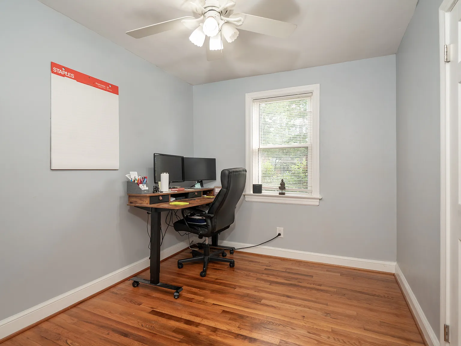 3 bed, 1250 sqft, $2,600 — Photo 3
