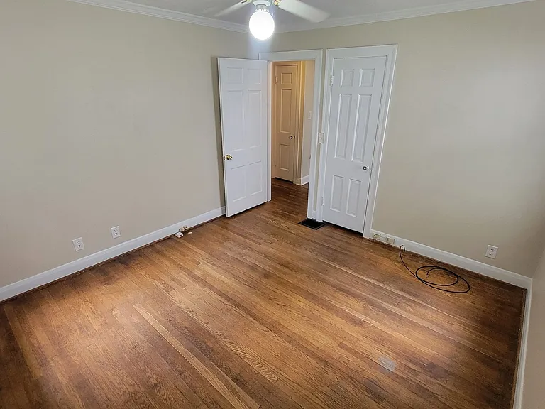 202 Fenley Ave — Photo 9
