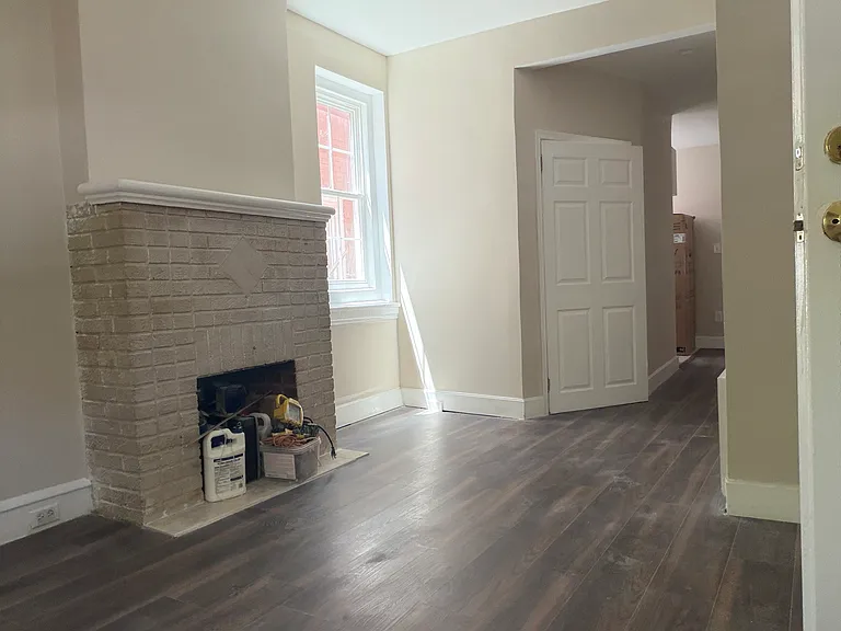 19 E Clapier St #1 — Photo 2