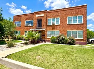 1409 West Woodlawn Avenue, San Antonio, TX 78201