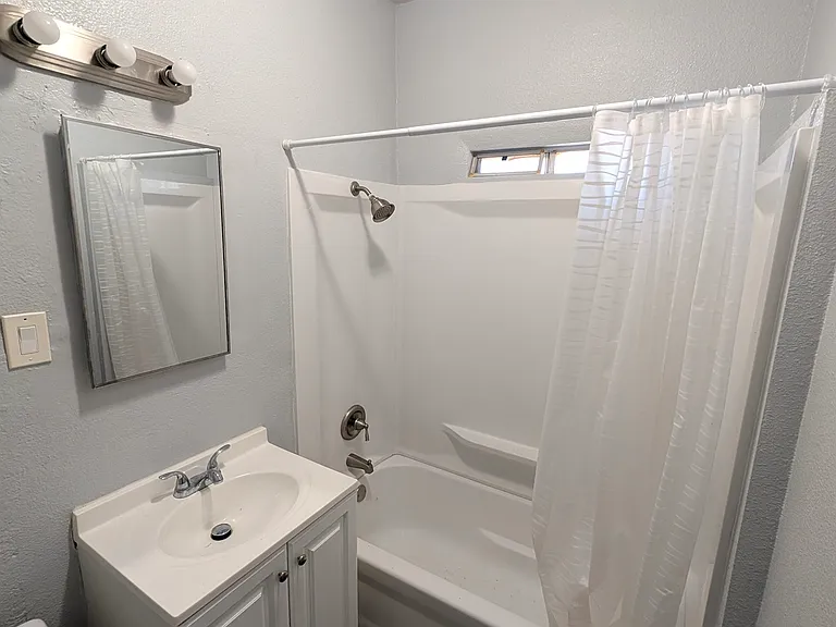 2191 Chestnut Ave #201 — Photo 6