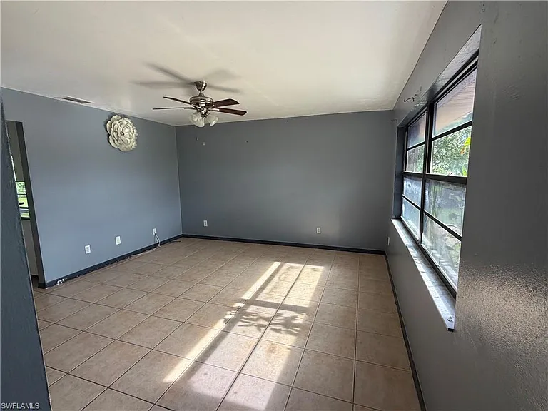 356 Delaware Rd — Photo 2