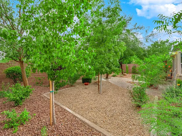 9929 Lago De Coco Ave — Photo 31