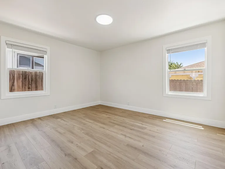 21720 Orange Ave — Photo 13