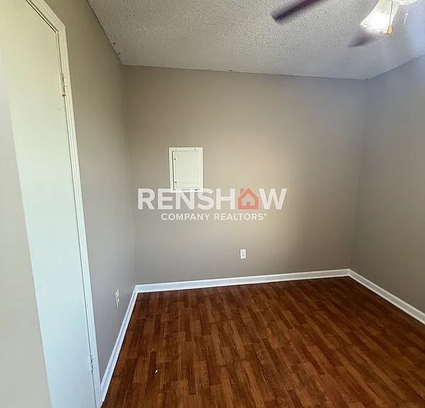 584 Lark St — Photo 26