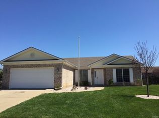 313 Georgia Dr, Xenia, OH 45385
