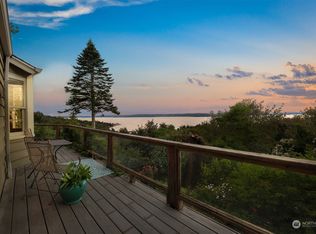 8225 Northrop Pl SW, Seattle, WA 98136