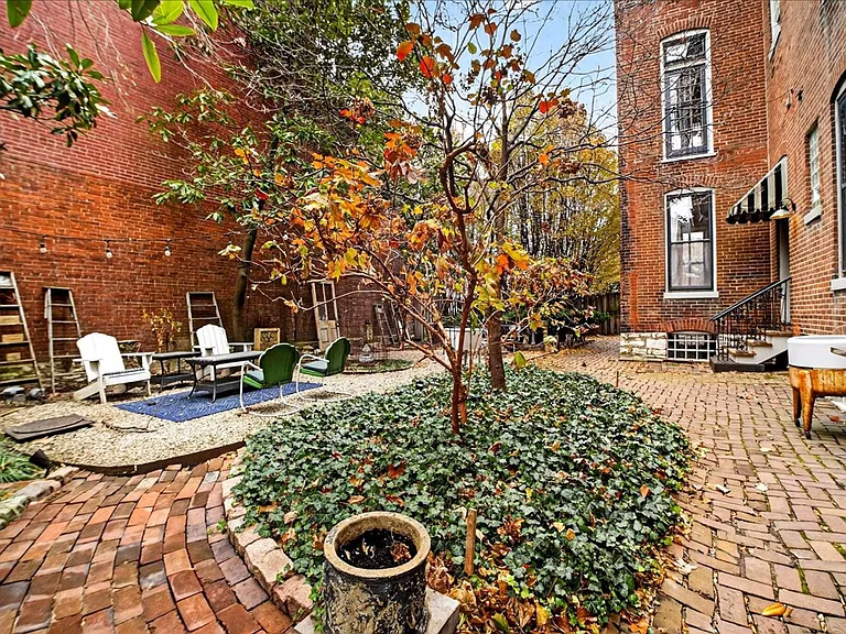 1010 Allen Ave — Photo 17