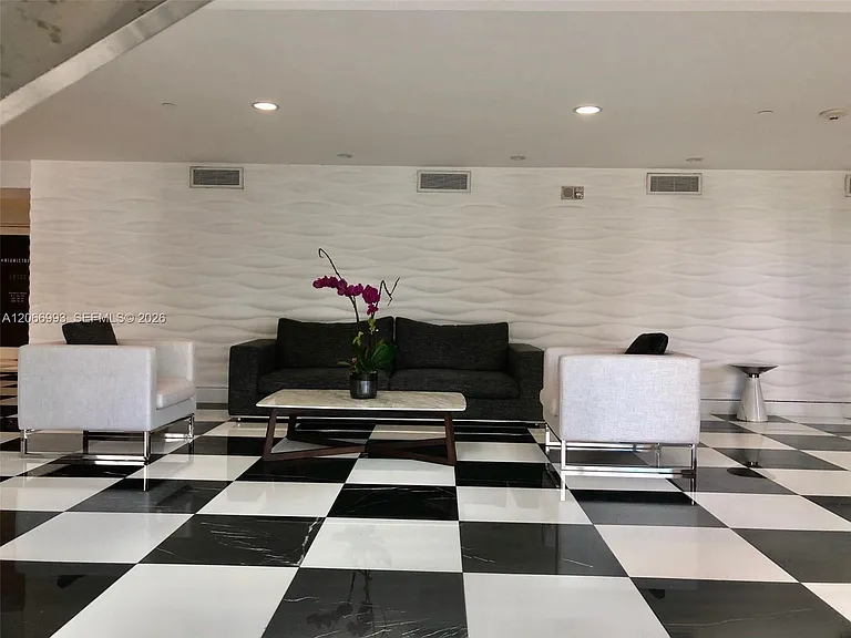 1800 N Bayshore Dr #4209 — Photo 60
