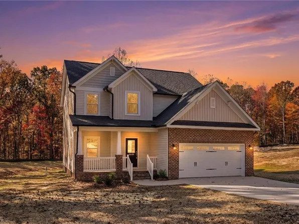 6049 Frye Bridge Rd, Clemmons, NC 27012