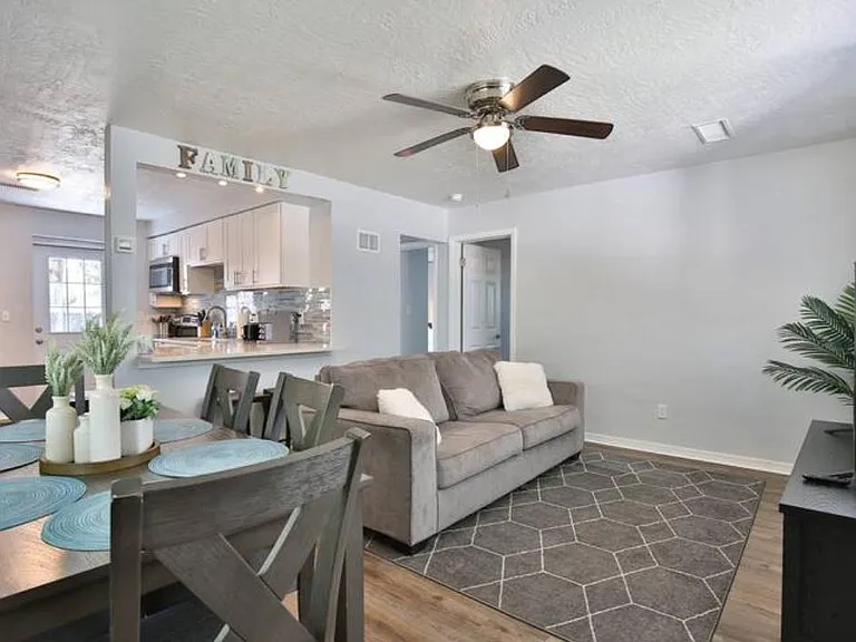 3113 McIntosh Rd — Photo 3