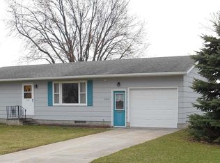 31600 169th St, Granada, MN 56039