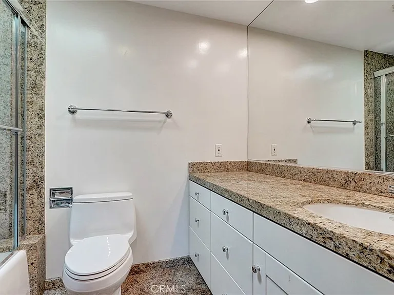 2323 S Beverly Glen Blvd #8 — Photo 23