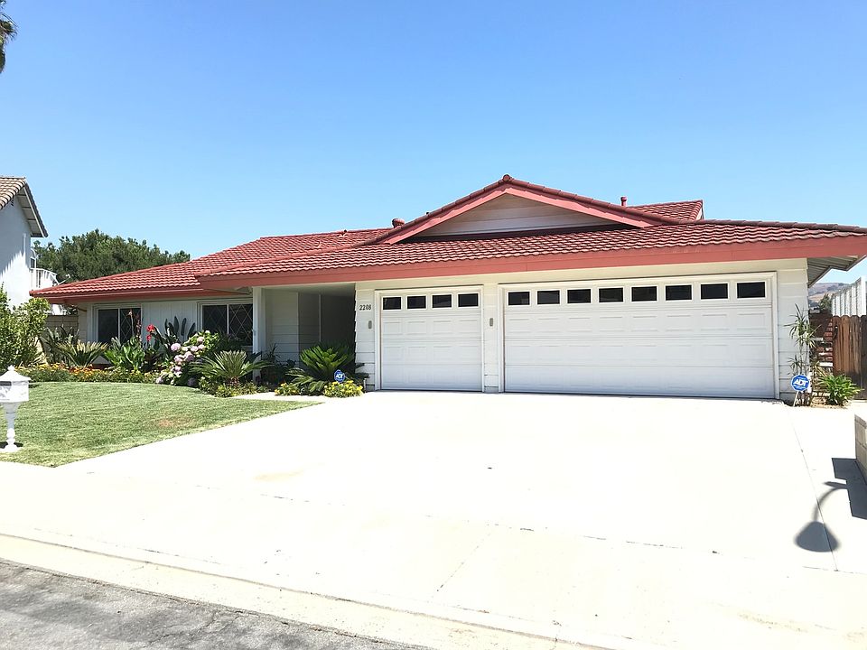 1st image of 2208 Etongale Ave