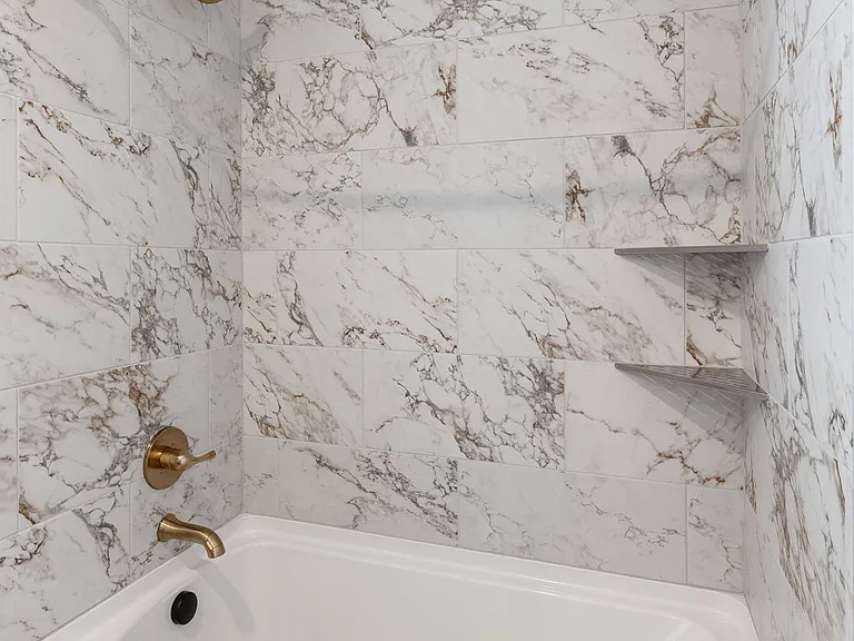 715 Butterworth St SW #4 — Photo 14