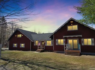 10220 Shawnee Trl, Gaylord, MI